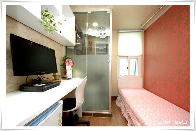 Apgujeong Residence Seoul Room photo