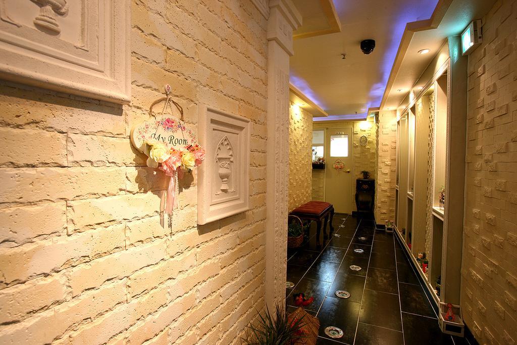 Apgujeong Residence Seoul Exterior photo
